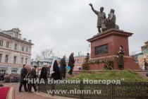Торжественная церемония открытия празднования Дня народного единства у памятника Минину и Пожарскому в Нижнем Новгороде
