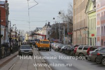 Однако, водители вновь паркуют свои машины на трамвайных путях