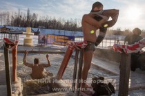 Нижегородцы отметили Крещение купанием в водоемах города