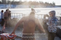 Нижегородцы отметили Крещение купанием в водоемах города