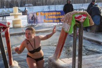 Нижегородцы отметили Крещение купанием в водоемах города
