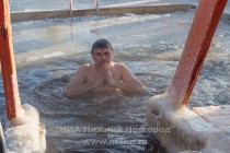 Нижегородцы отметили Крещение купанием в водоемах города