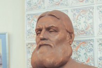 Памятник планируется устанавливать на средства меценатов, оценочная стоимость памятника – около 3,5 млн рублей