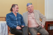 Председатель Нижегородской еврейской общины Эдуард Чапрак (справа)