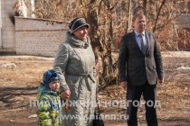 Территория рядом с торговыми объектами и объектами общественного питания на ул.Богородского, д.5, к.5