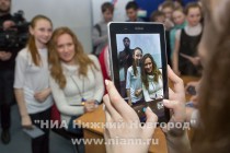 Спортсмены фотографировались со всеми желающими, а таковых было много