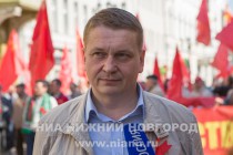 Шествие членов КПРФ и сторонников коммунистической партии 1 мая в Нижнем Новгороде