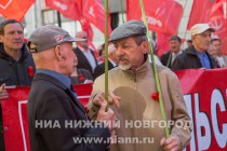 Шествие членов КПРФ и сторонников коммунистической партии 1 мая в Нижнем Новгороде