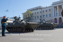 Военный парад на площади Минина и Пожарского в Нижнем Новгороде