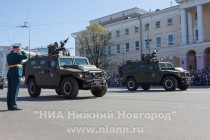 Военный парад на площади Минина и Пожарского в Нижнем Новгороде