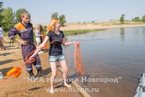 Во время учений журналисты смогли выступить как в роли спасающих, так и в роли утопающих.