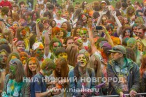 Фестиваль ярких красок прошел в Нижнем Новгороде