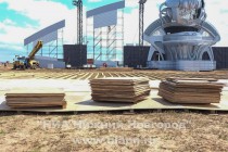 Деревянный настил будущего танцпола