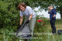 Акция AntiСвин по сбору мусора прошла на берегу Лунского озера Сормовского района Нижнего Новгорода