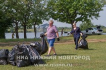 Всего мест сбора пакетов с мусором было три