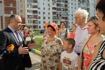 Торжественная церемония вручения ключей от квартир в новом доме по ул. Народной в Нижнем Новгороде