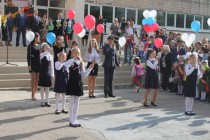 Глава администрации Нижнего Новгорода Олег Кондрашов поздравил с началом учебного года учителей и учеников нижегородских школ