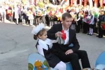 Глава администрации Нижнего Новгорода Олег Кондрашов поздравил с началом учебного года учителей и учеников нижегородских школ