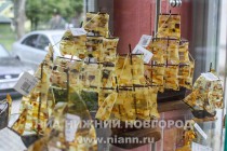 В магазинах порой можно увидеть целый янтарный флот