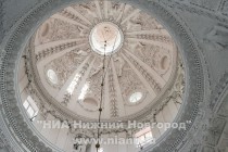 Драматург Островский так писал об этом костеле: Снаружи не представляет ничего особенного; но внутри стены и купол унизаны лепными работами… едва ли где-то ещё можно найти подобную роскошь