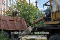 Садоводы Родника перекрыли бетонными блоками въезд машинам с мусором на  территорию товарищества