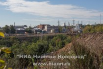 Вид на свалку мусора в садоводческом товариществе Родник