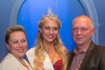 Победительница конкурса Мисс Нижний Новгород-2014 Ирина Родионова с родителями