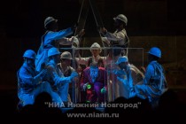 Премьера шоу iD от Cirque Eloize