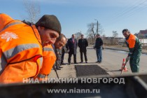 Глава администрации Нижнего Новгорода Олег Кондрашов в ходе объезда проверил выполнение работ по ямочному ремонту дорог