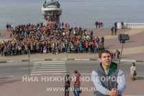 Флешмоб Самое массовое селфи прошел в Нижнем Новгороде
