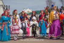 Торжественное шествие профсоюзов предприятий Нижнего Новгорода и области