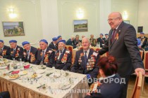 Парад в честь 70-годовщины Победы в Великой Отечественной войне на пл. Минина и Пожарского в Нижнем Новгороде