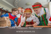 Оставили автографы на одном из экземпляров своей книги