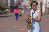 Парад блондинок прошел в Нижнем Новгороде