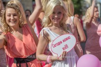 Парад блондинок прошел в Нижнем Новгороде