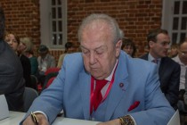 Зураб Церетели, советский и российский живописец, скульптор, дизайнер, педагог, профессор, президент Российской академии художеств