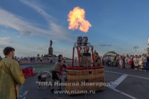 Освящение Нижнего Новгорода с аэростата митрополитом Нижегородским и Арзамасским Георгием