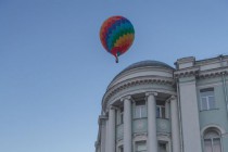 Освящение Нижнего Новгорода с аэростата митрополитом Нижегородским и Арзамасским Георгием