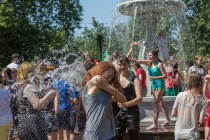 Флешмоб под названием Водная битва прошел в Нижнем Новгороде