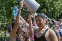 Флешмоб под названием Водная битва прошел в Нижнем Новгороде