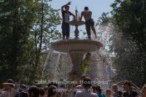 Флешмоб под названием Водная битва прошел в Нижнем Новгороде