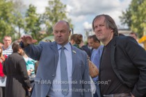 Председатель ЗС НО Евгений Лебедев и главный редактор еженедельника Ленинская смена Владимир Кочетков (слева направо)
