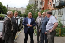 Глава администрации Нижнего Новгорода Олег Кондрашов провел выездное совещание по качеству работ, проводимых в рамках ремонтной кампании жилищного фонда Советского района