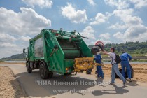 Акция AntiСвин по сбору мусора прошла на берегу Гребного канала в Нижнем Новгороде