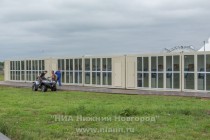 Секции с банкоматами на фестивальное поле в поселке Большое Козино в преддверии фестиваля электронной музыки и современных технологий Alfa Future People (AFP)