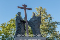 Открытие памятника, посвященного Воздвижению Животворящего Креста, на площади Лядова в Нижнем Новгороде