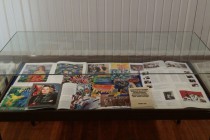 Отдельно в экспозиции были представлены художественные альбомы работ художника Наталии Панковой, изданные в разные годы