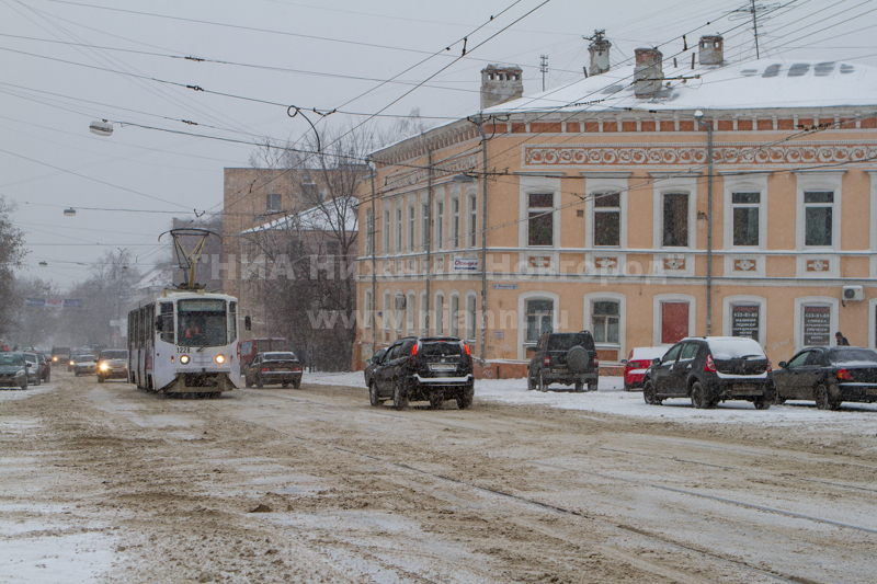 Трамваи и троллейбусы на более чем 20 маршрутах в Нижнем Новгороде временно прекратили движение 28 декабря