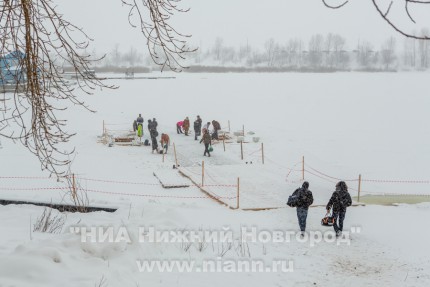 Нижегородцы отметили Крещение купанием в водоемах города