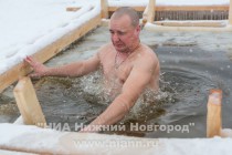 Нижегородцы отметили Крещение купанием в водоемах города